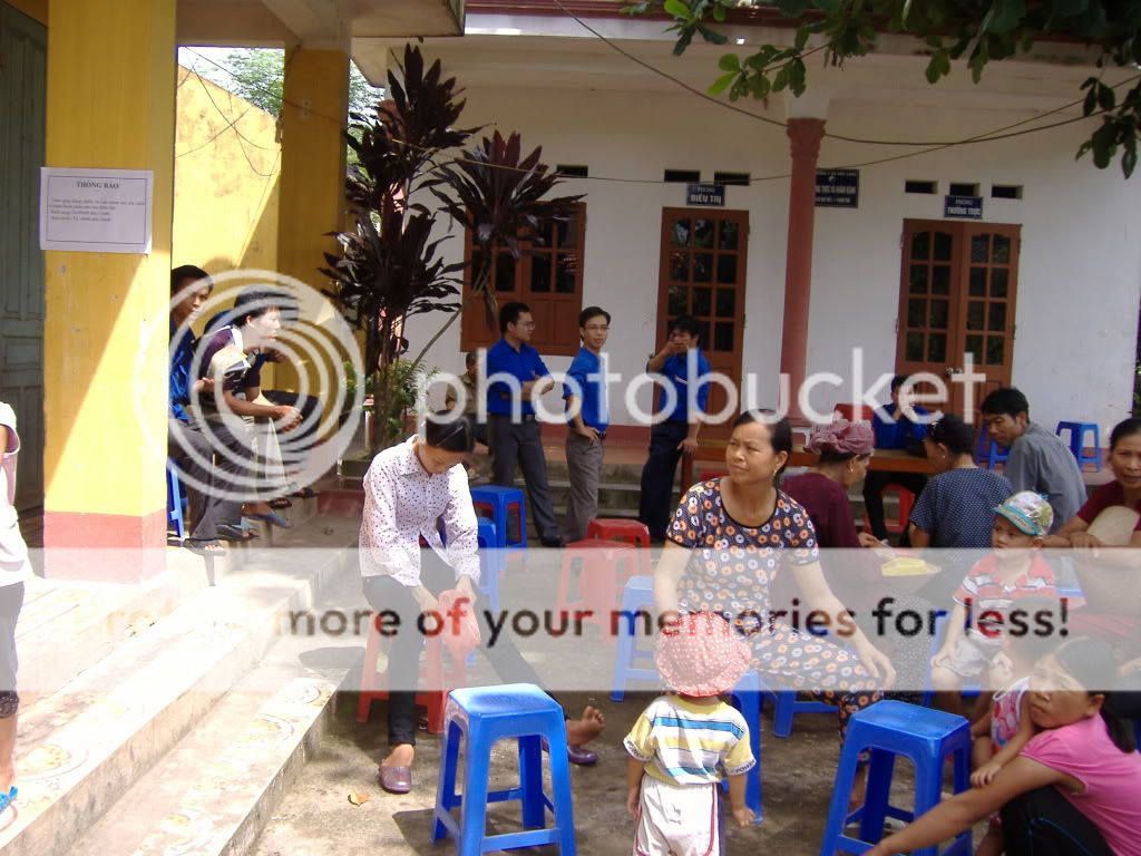 Hoạt động tình nguyện hè của Đoàn khối tại huyện Đình Lập DSCF2405